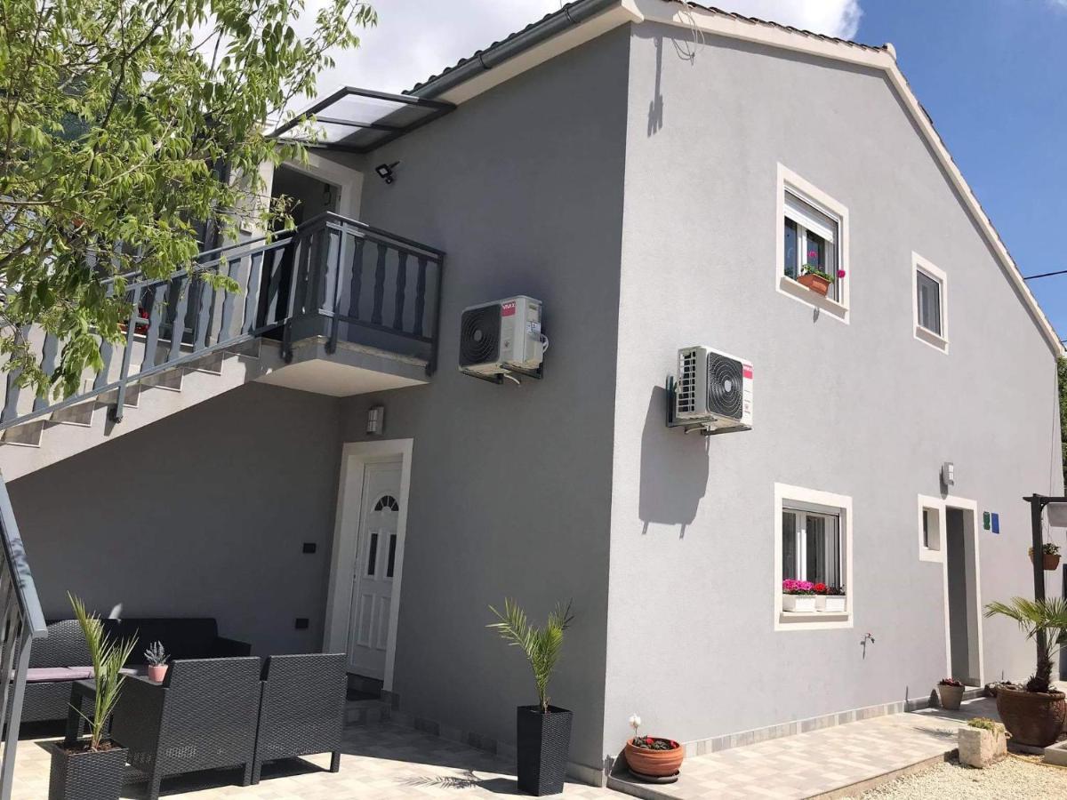Apartmani Dokic ベール エクステリア 写真