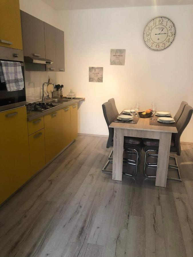 Apartmani Dokic ベール エクステリア 写真