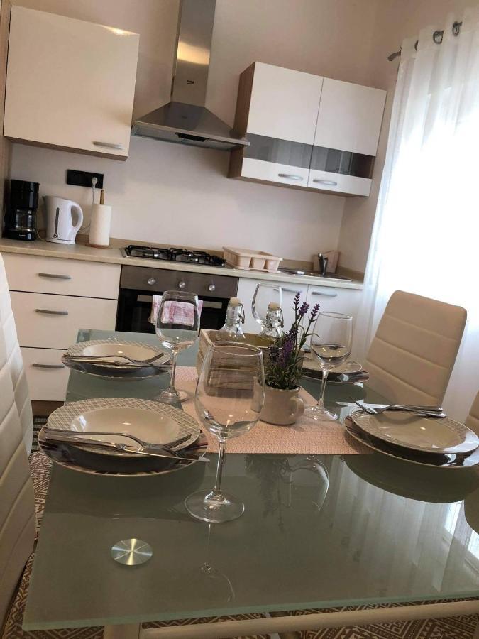 Apartmani Dokic ベール エクステリア 写真