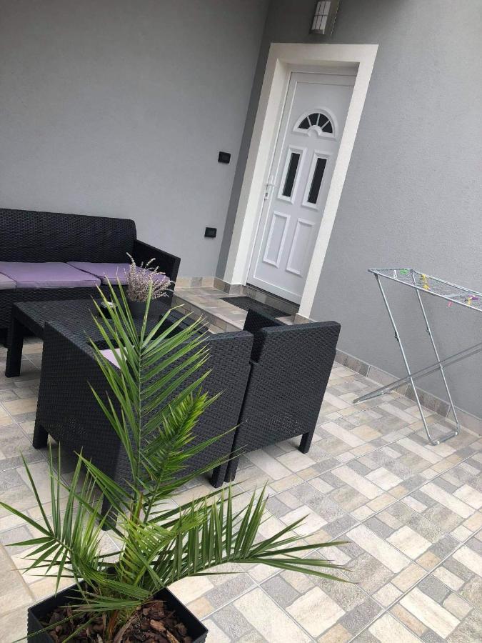 Apartmani Dokic ベール エクステリア 写真